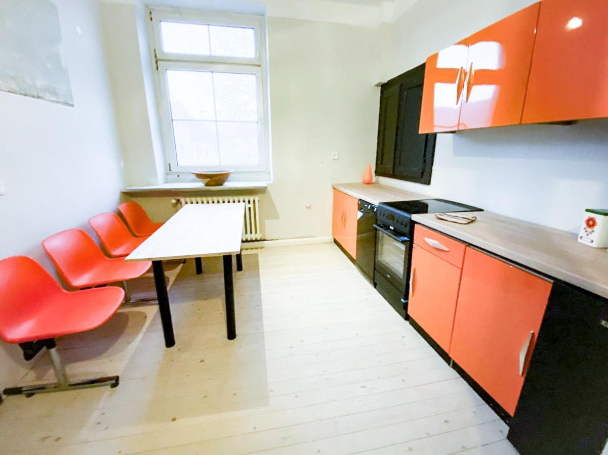 Alte Schule Gaestehaus - Fraeulein Apartment Bitburg Exteriör bild